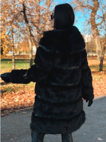 Dámsky dlhý čierny kožuch s kapucňou LEMILA