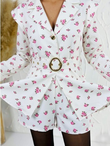 Dámsky elegantný kvetovaný overal s opaskom - biely