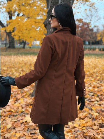 Dámsky hnedý elegantný kabát s dvojradovým zapínaním Amara