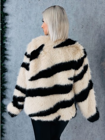 Dámsky kožuch so zvieracim vzorom - čierno béžový