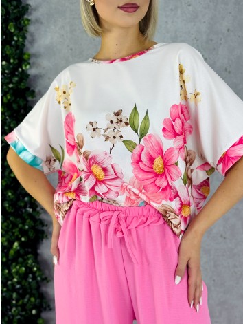 Dámsky ružový letný komplet s kvetmi a širokými nohavicami
