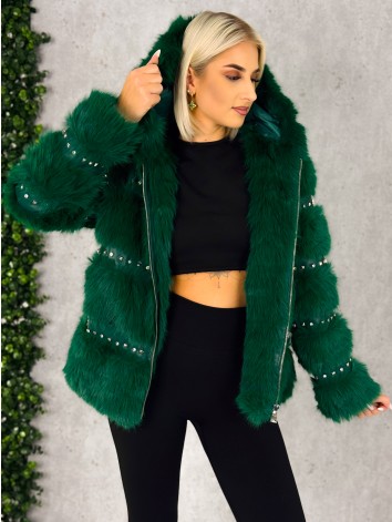 Dámsky zelený kožuch s ozdobnými kamienakmi a kapucňou