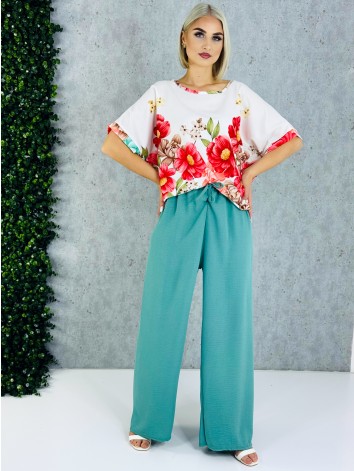Dámsky zelený letný komplet s kvetmi a širokými nohavicami