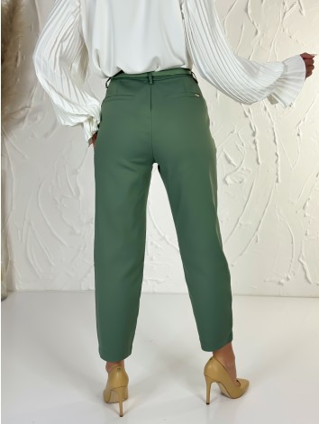 Elegantné elastické dámske zelené nohavice s opaskom