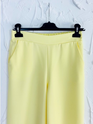 Elegantný žltý dvojdielny kostým s opaskom vesta + nohavice