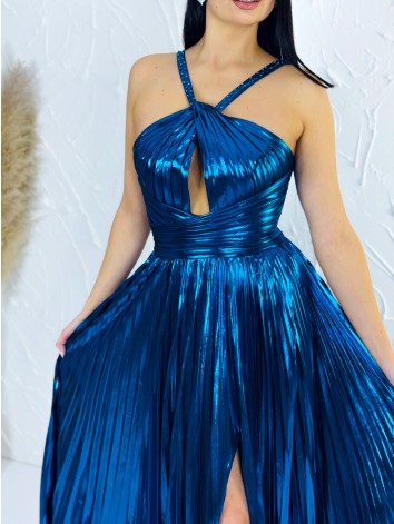 Exkluzívne dámske lesklé plisované spoločenské šaty s rozparkom - modré