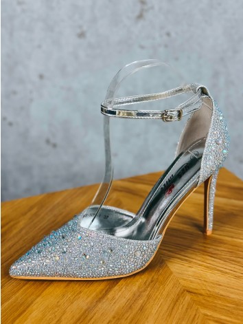 Exkluzívne dámske sandále s ozdobnými kamienkami - strieborné