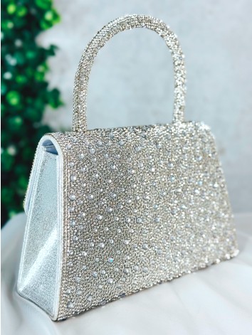 Luxusná strieborná spoločenská kabelka s ozdobnými kamienkami