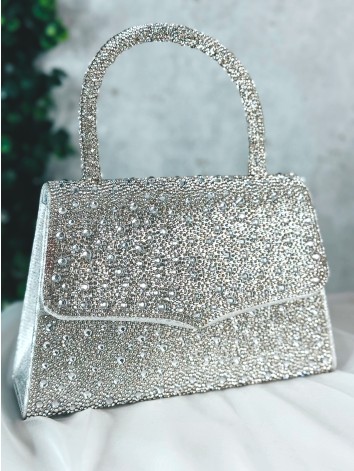 Luxusná strieborná spoločenská kabelka s ozdobnými kamienkami