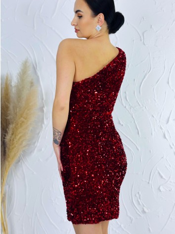 Luxusné červené asymetrické flitrované spoločenské šaty s jedným rukávom