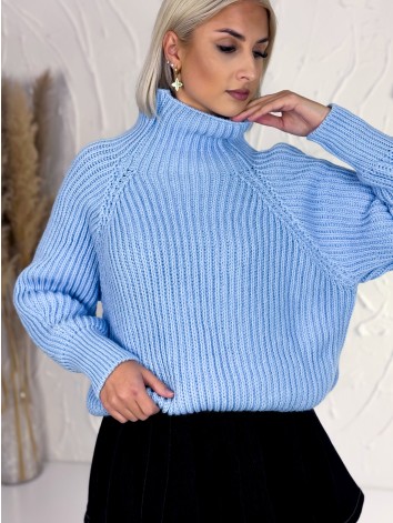 Modrý dámsky hrubý rolákový sveter v oversize strihu