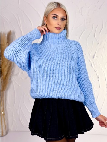 Modrý dámsky hrubý rolákový sveter v oversize strihu