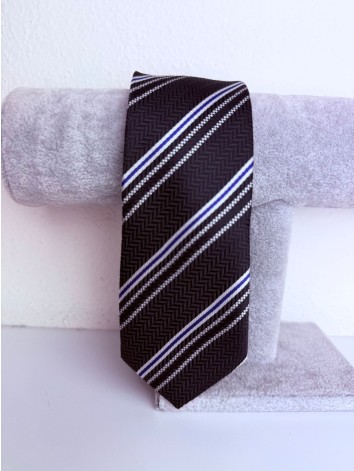 Pánska čierna saténová úzka kravata s jemnými modrými a bielymi pásikmi