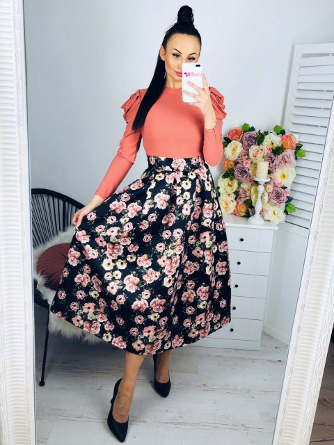 Dámska ružová kvetovaná sukňa