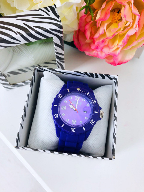 Dámske fialové silikónové hodinky