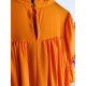 Krátke oranžové spoločenské šaty s opaskom