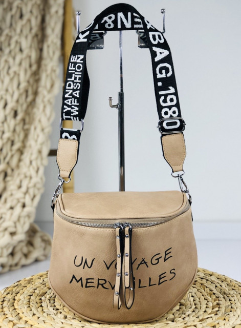 Dámska béžová kabelka s nápisom