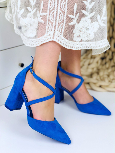 Dámske modré sandálky s prekríženými remienkami