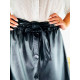 Čierna midi koženková sukňa s opaskom