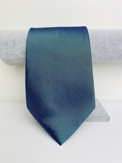 Pánska zelená kravata s modrým odleskom
