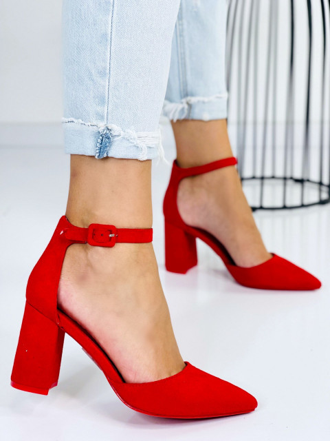 Dámske červené sandále s hrubým opätkom Meraja