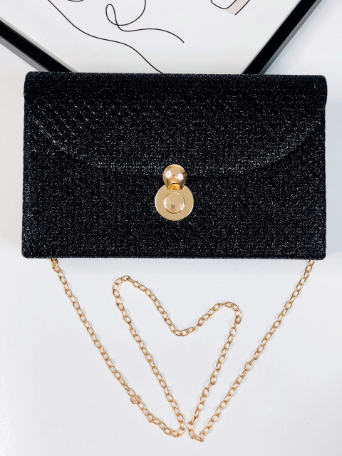 Čierna spoločenská kabelka so zlatým remienkom