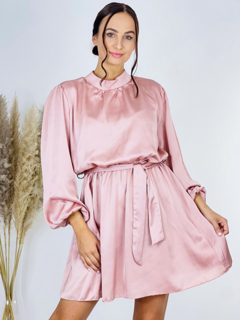 Saténové dámske šaty s opaskom - ružové