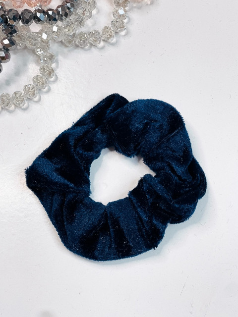 Scrunchie zamatová gumička do vlasov - modrá