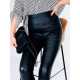Dámske koženkové push-up nohavice s vysokým pásom - čierne JORAN