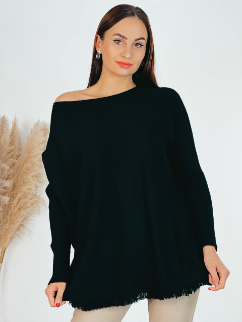 Dámsky oversize úpletový sveter so strapcami aj pre moletky - čierny Dámsky oversize úpletový sveter so strapcami aj pre moletky - čierny