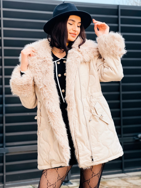 Dámska zimná béžová bunda s kožušinou