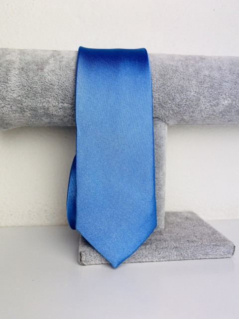 Pánska modrá úzka kravata