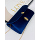 Dámska saténová spoločenská kabelka s remienkom - modrá