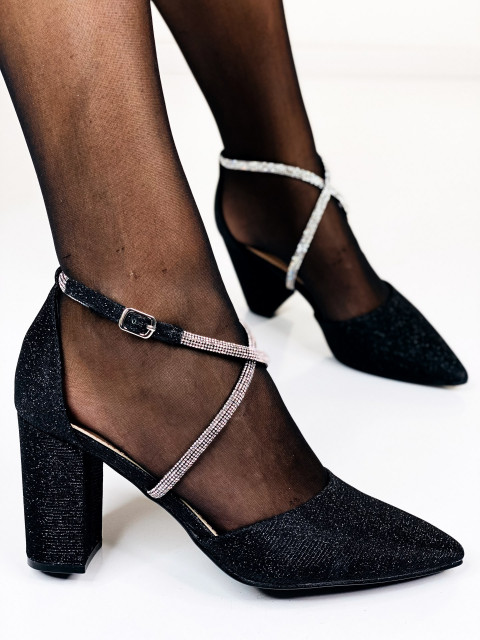 Dámske trblietavé sandále na hrubom opätku - čierne