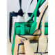 Dámska zelená kabelka s remienkom 