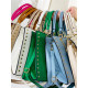 Dámska zelená kabelka s remienkom a strapcom