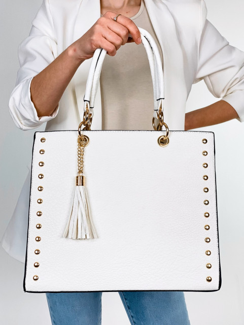 Dámska biela kabelka s remienkom a strapcom